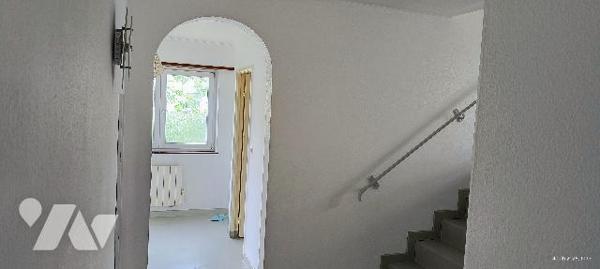 Maison individuelle de 117 m2 sur 4,65 ares de terrain.