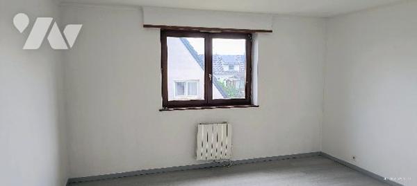 Maison individuelle de 117 m2 sur 4,65 ares de terrain.