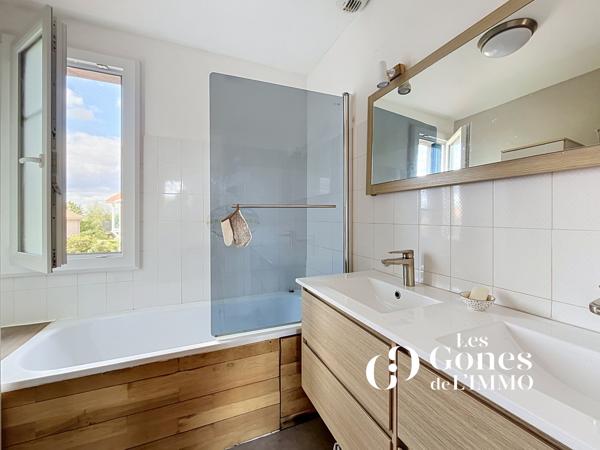 Maison 6 pièce(s) 5 chambre(s) 147 m²