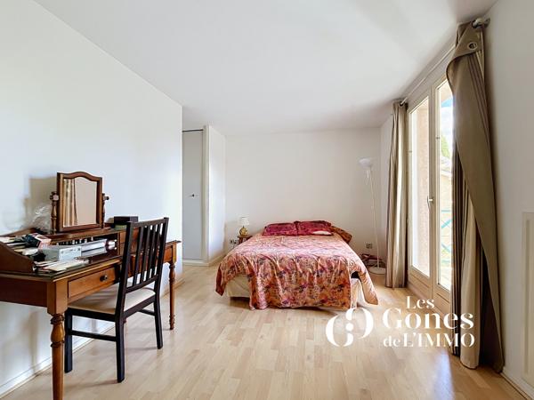 Maison 6 pièce(s) 5 chambre(s) 147 m²