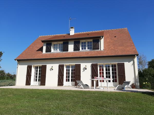 Maison de 6 chambres au calme