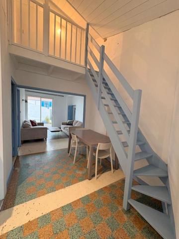 EXCLUSIVITE A PORT JOINVILLE - MAISON AUTHENTIQUE