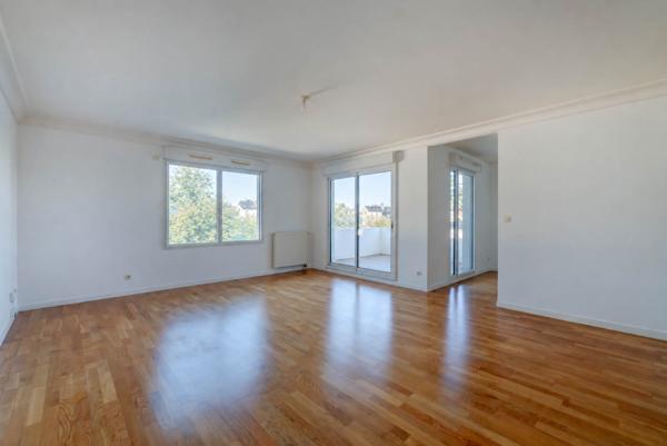 Appartement T5 90m2, garage 30 m2 et ascenseur , Nantes