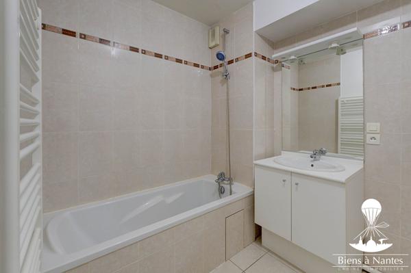 Appartement T5 90m2, garage 30 m2 et ascenseur , Nantes