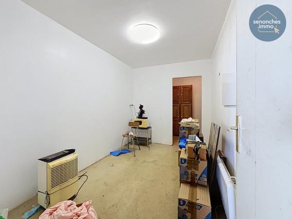 Local commercial à vendre à Senonches (28250) – 149 m² en zone industrielle avec fort potentiel d'exploitation