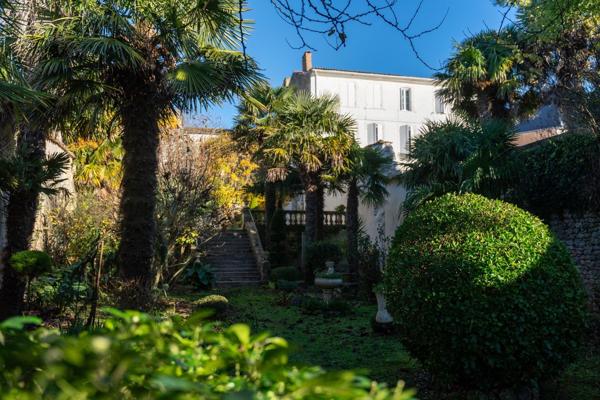 Vente Maison de luxe Marennes 8 Pièces 210 m²