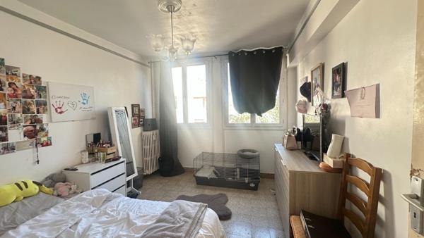Appartement T4 proche de toutes commodités à pieds