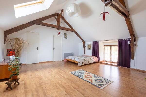 Maison
         5 pièces
        - 128 m² Exclusivité 239 000 € *