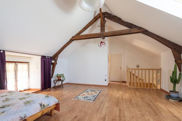 Maison
         5 pièces
        - 128 m² Exclusivité 239 000 € *
