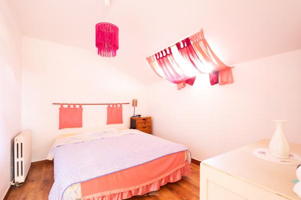 Maison
         5 pièces
        - 128 m² Exclusivité 239 000 € *