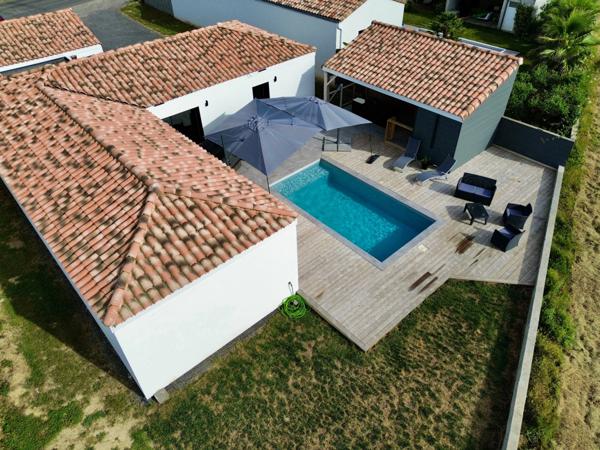 L'AIGUILLON SUR VIE (85220) 10 MIN DES PLAGES VILLA 2022 GRAND STANDING AVEC PISCINE ET ANNEXES SUR 750M²