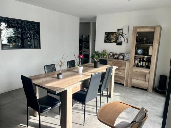 L'AIGUILLON SUR VIE (85220) 10 MIN DES PLAGES VILLA 2022 GRAND STANDING AVEC PISCINE ET ANNEXES SUR 750M²