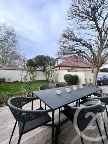 Maison à vendre  6 pièces - 156,34 m 2   CLAYE SOUILLY  - 77