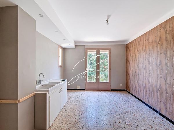 Maison T6 150 m² divisée en 2 appartements