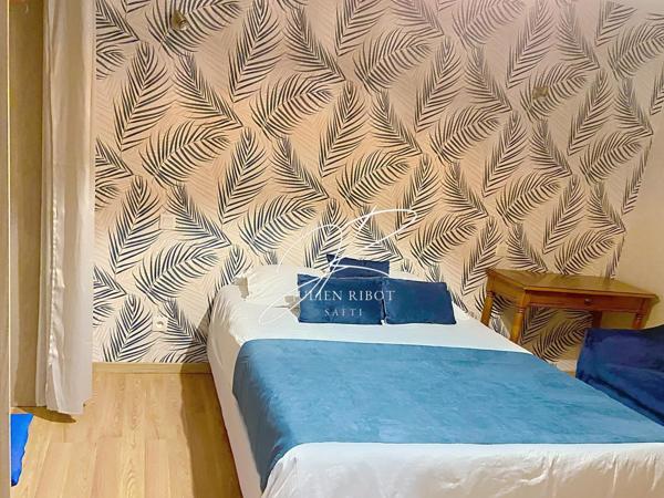 Maison T6 150 m² divisée en 2 appartements