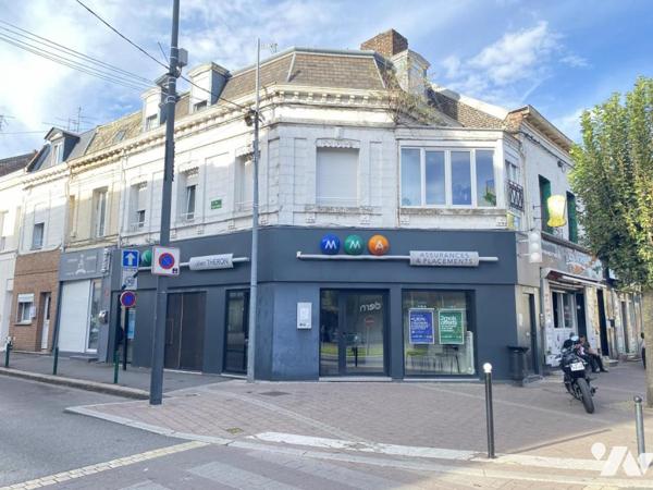 Denain, Immeuble de rapport à usage mixte.