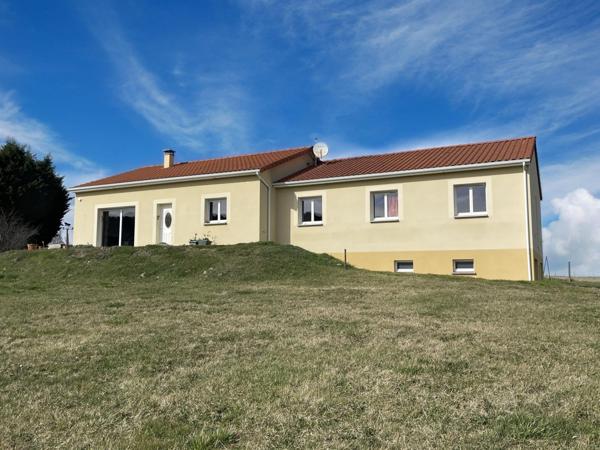 Plain-pied lumineux, vue panoramique.