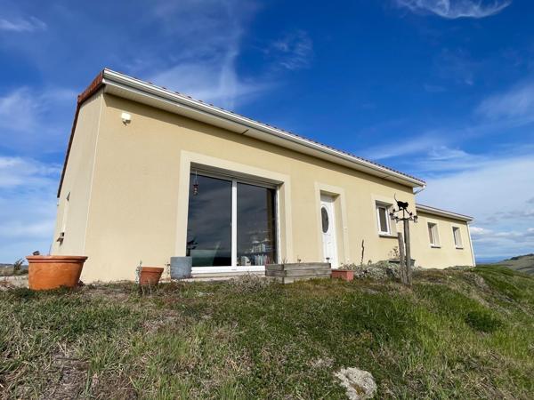 Plain-pied lumineux, vue panoramique.