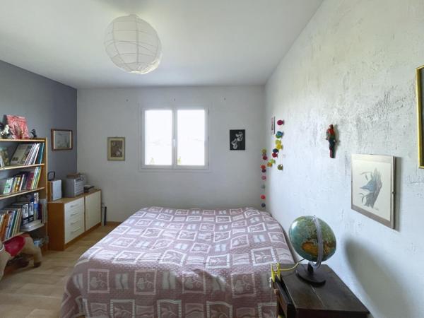 Plain-pied lumineux, vue panoramique.