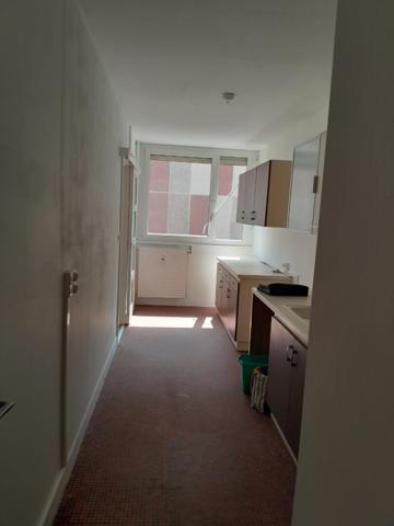 APPARTEMENT T4/GARAGE/BALCON/CAVE/ASCENSEUR