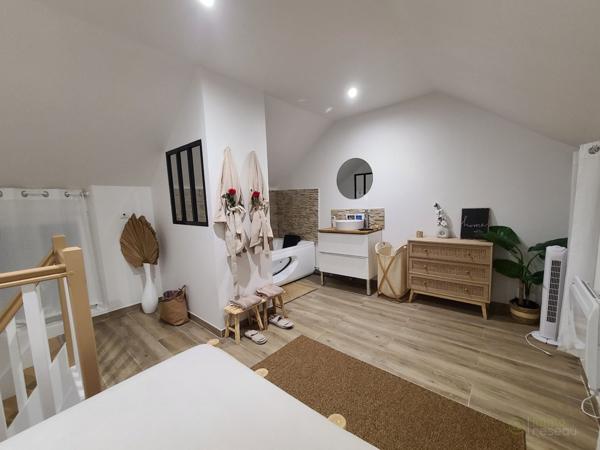 Appartement à LES ESSARTS LE ROI (78690)