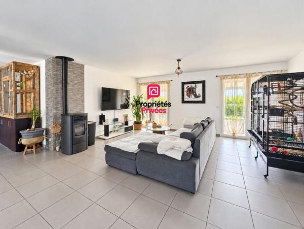 Maison plain-pied 3 chambres bureau terrain 3500 m²