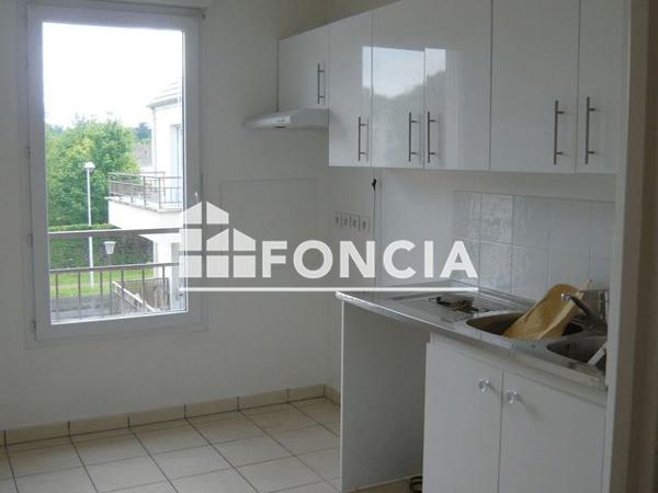 Location Appartement 4 pièces 77.9 m² - RUE DE PARIS/RUE PIERRE MECHAIN Lieusaint 77127