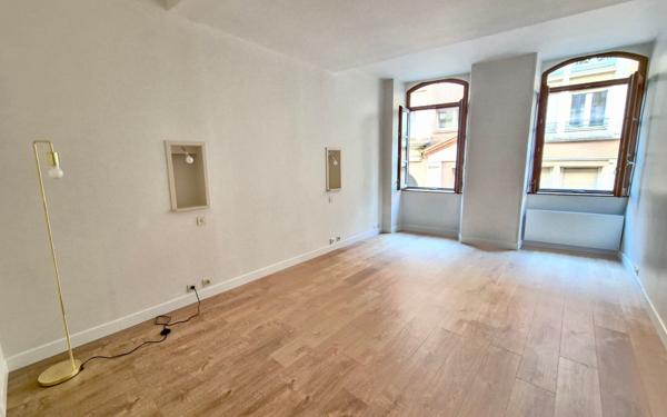 Appartement à vendre    2 pièces • 59,91 m2 Toulouse