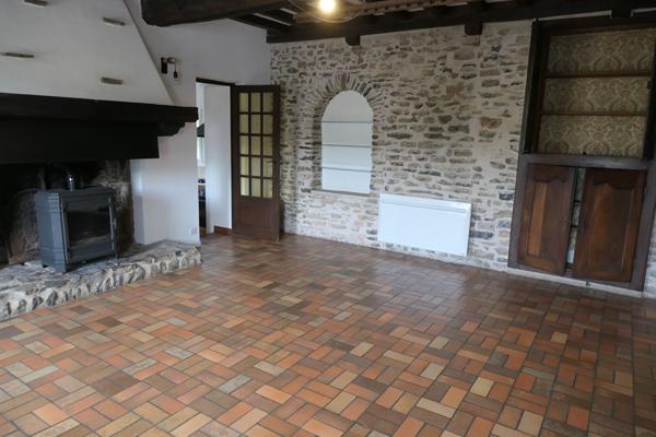 Longère de 106 m² à Vimartin-sur-Orthe (53160) - 3 chambres