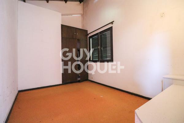 Bellepierre Propriété de caractère à réinventer, vue mer