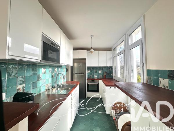 Location appartement 4 pièces 74 m² Rueil-Malmaison