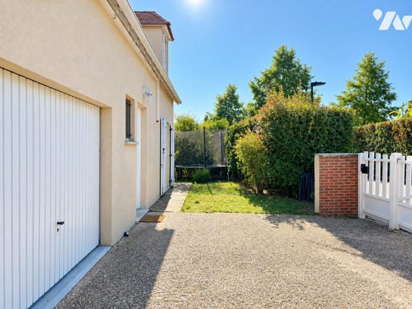 Maison de 2009 de 100 m2 avec garage