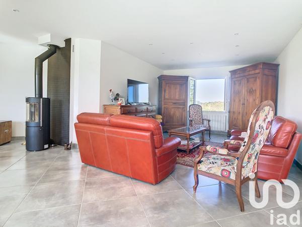 Maison à vendre 4 pièces 143 m² La Rochefoucauld-en-Angoumois