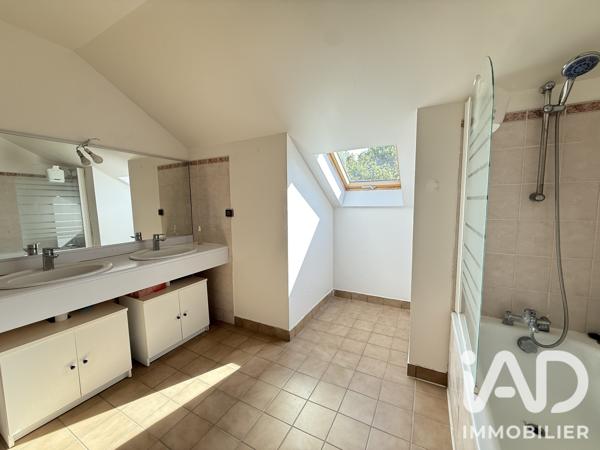 Maison à vendre 6 pièces 153 m² Santeny