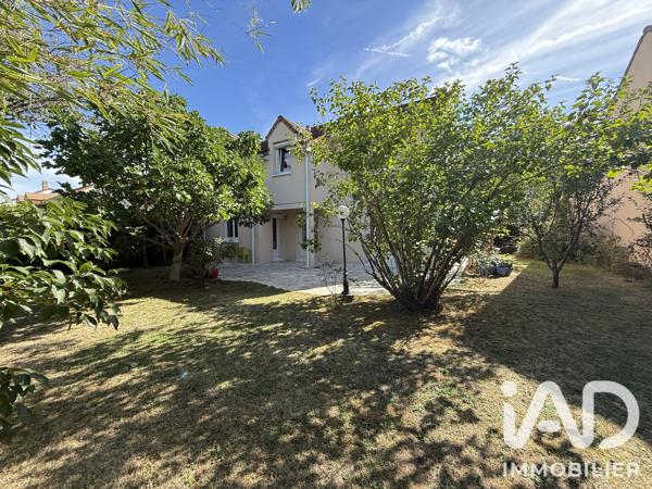 Maison à vendre 6 pièces 153 m² Santeny