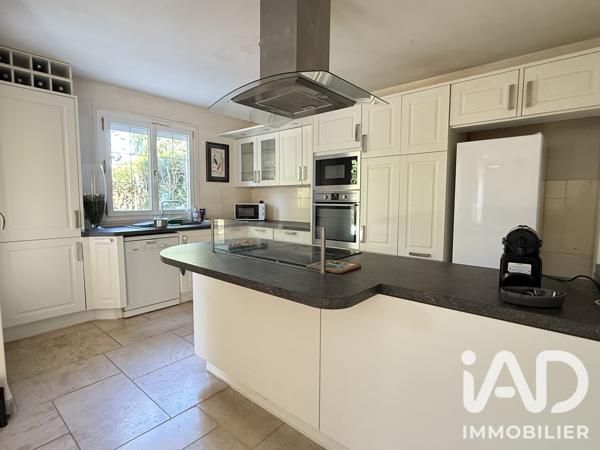 Maison à vendre 6 pièces 153 m² Santeny