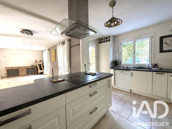 Maison à vendre 6 pièces 153 m² Santeny