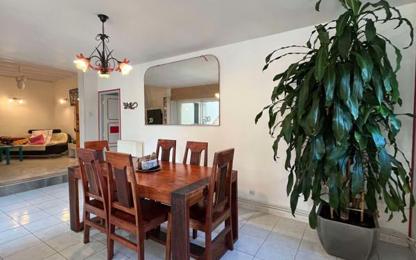 Maison à vendre    4 pièces • 152,30 m2 Dax