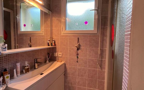 Maison à vendre    4 pièces • 152,30 m2 Dax