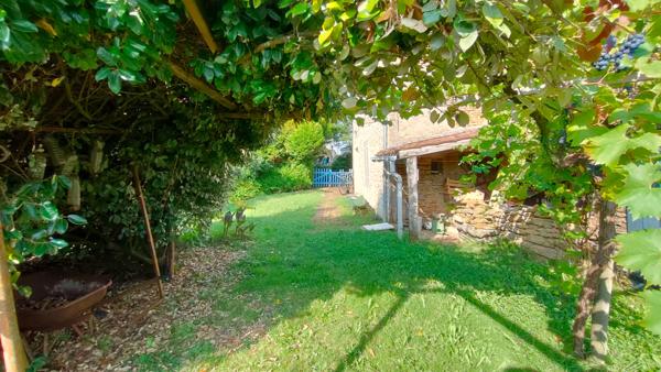 Maison en pierre de 130 m² – Charme et Potentiel