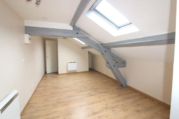 CENTRE VILLE - appartement T2 en duplex