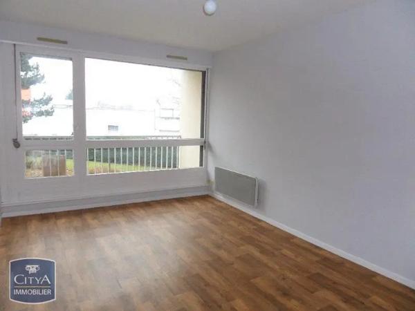 Appartement à louer 1 pièce 33.02m²