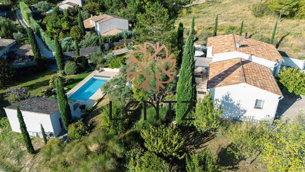 Villa de 226 m² avec piscine et appartement indépendant sur un terrain paysagé de 3 000 m²