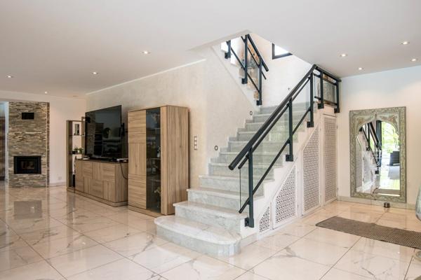 Propriété contemporaine d'exception - environnement privilégié sur les hauteurs de Brive Ussac