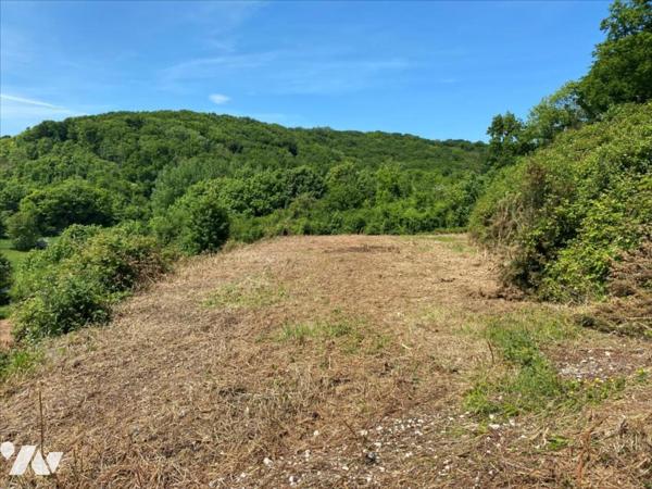 Au calme Belle Exposition et Belle Vue Dégagée.