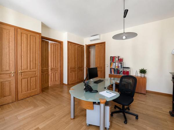 Bureaux de 212 m²  quartier Saint-Sernin