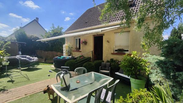 A 15 MN DE GISORS VERS GOURNAY, TRES BELLE MAISON RENOVEE DE 120 M² HAB SUR 600 M² CLOS AVEC VUE SUR VALLEE Gisors (27140)