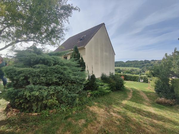 A 15 MN DE GISORS VERS GOURNAY, TRES BELLE MAISON RENOVEE DE 120 M² HAB SUR 600 M² CLOS AVEC VUE SUR VALLEE Gisors (27140)