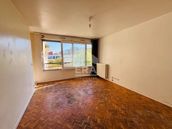 Malakoff centre Studio de 26.27 m2 avec parking et cave
