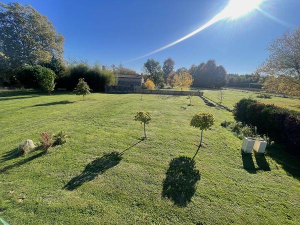 PROPRIETE - 175 M² SUR 5 HECTARES (ha) +DEPENDANCE PROCHE BAZAS - GIRONDE (33) - NOUVELLE AQUITAINE
